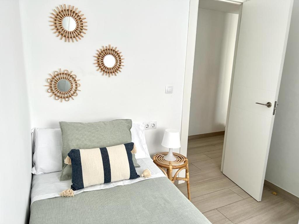 Acogedor Apartamento Cerca De La Playa Appartamento Valenza Esterno foto