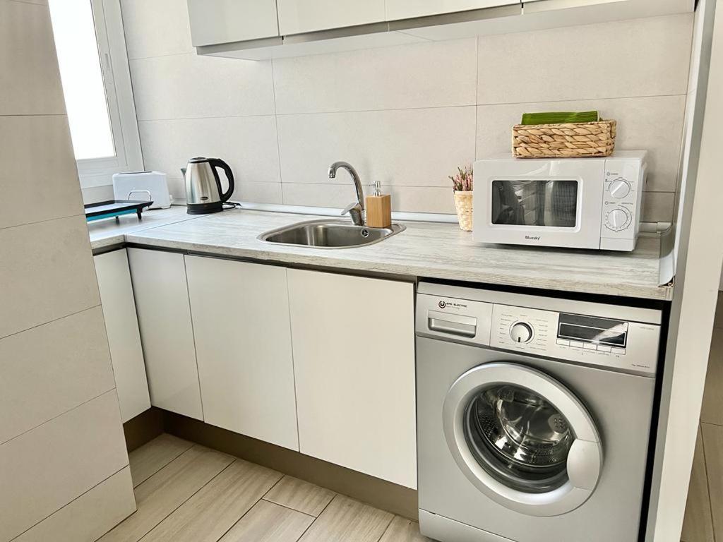 Acogedor Apartamento Cerca De La Playa Appartamento Valenza Esterno foto