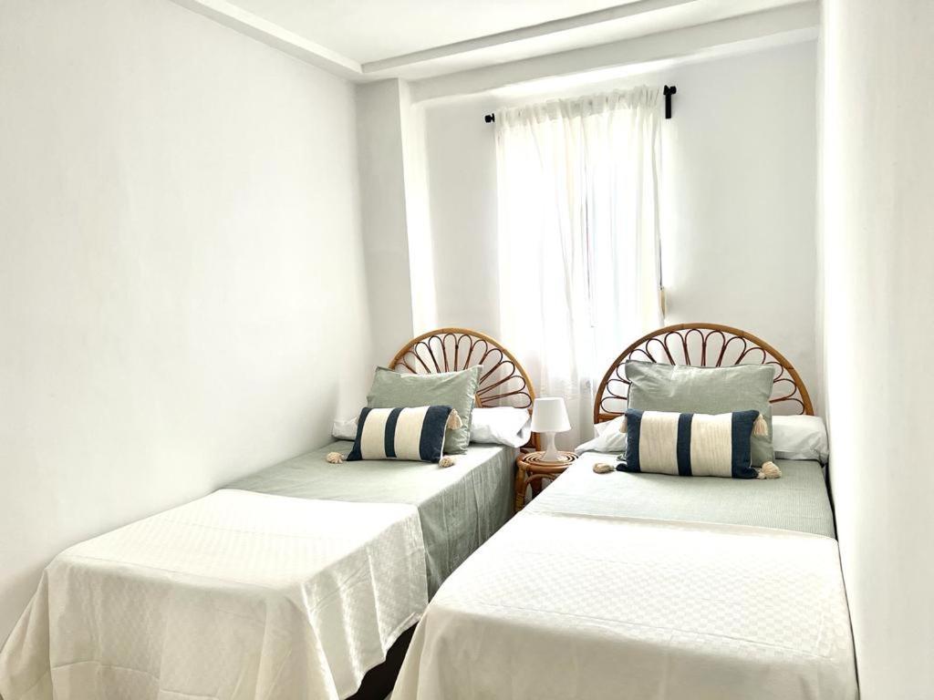 Acogedor Apartamento Cerca De La Playa Appartamento Valenza Esterno foto